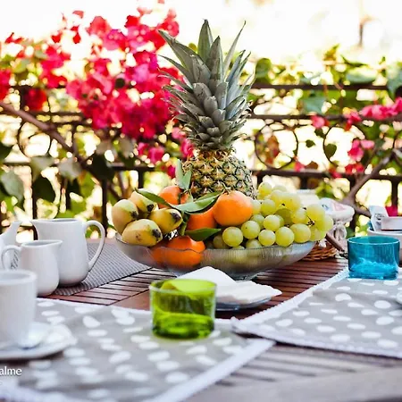 Apartment Fantastico Baia De Bahas One Bedroom Four Sleeps Child Num0883
