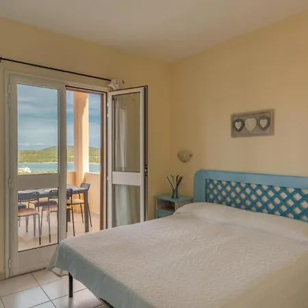 Fantastico Baia De Bahas One Bedroom Four Sleeps - Child Num0883 Apartament