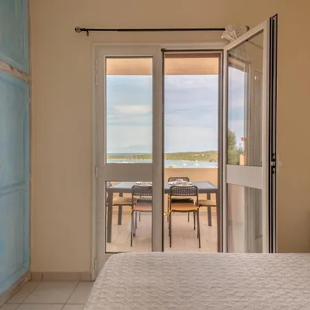 Fantastico Baia De Bahas One Bedroom Four Sleeps Child Num0883 *