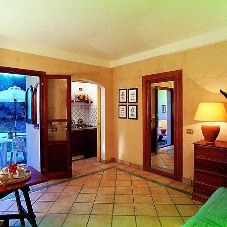 Fantastico Baia De Bahas One Bedroom Four Sleeps Child Num0883 Apartment *
